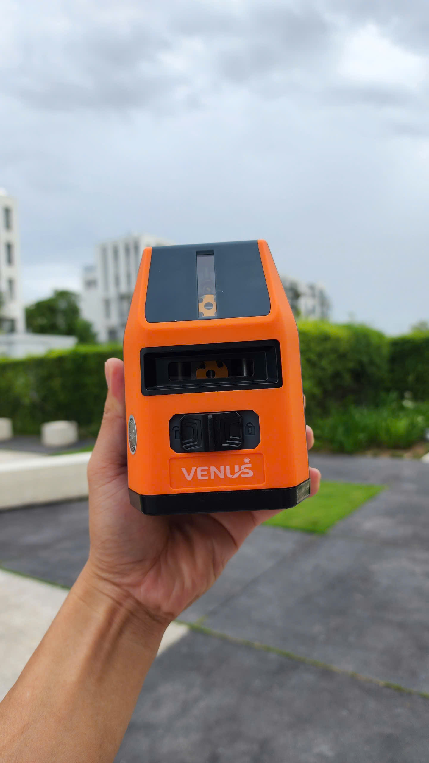 MÁY CÂN MỰC LASER 5 TIA XANH BENTEC VENUS BT5015